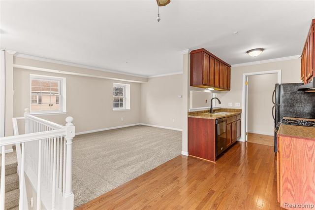 2260 N Hix Road, Westland, MI 48185