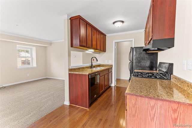 2260 N Hix Road, Westland, MI 48185