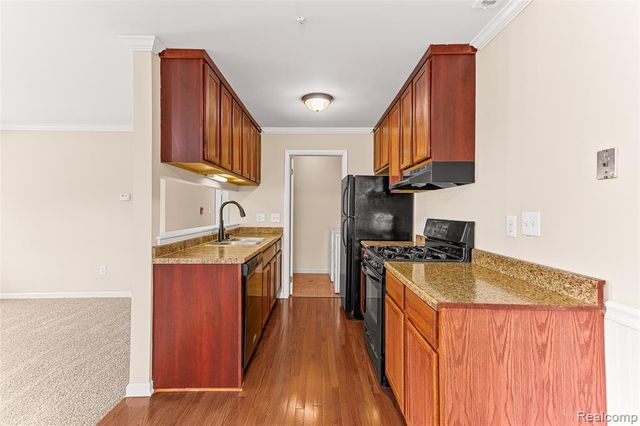 2260 N Hix Road, Westland, MI 48185