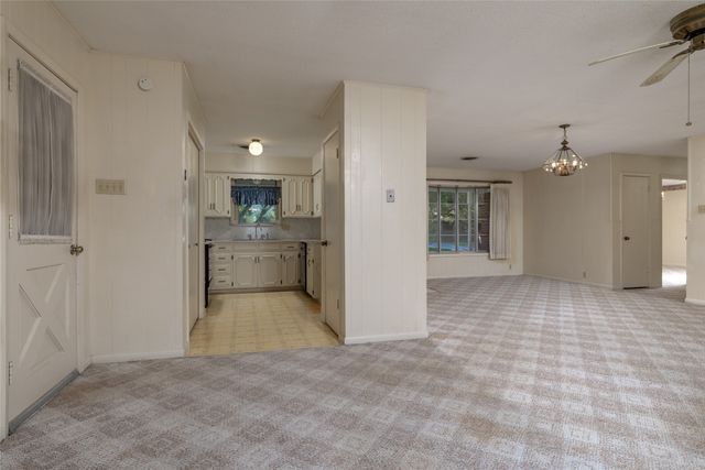 2002 Redbud Road, Gainesville, TX 76240