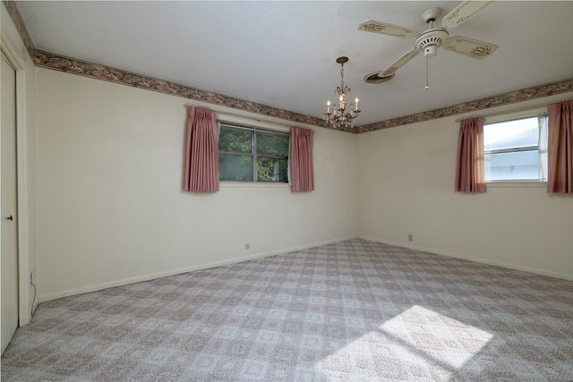 2002 Redbud Road, Gainesville, TX 76240