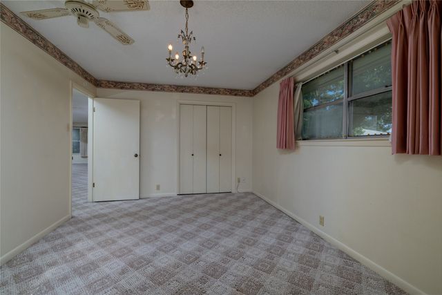 2002 Redbud Road, Gainesville, TX 76240