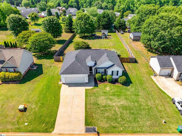 163 Summer Lady Lane, Boiling Springs, SC 29316