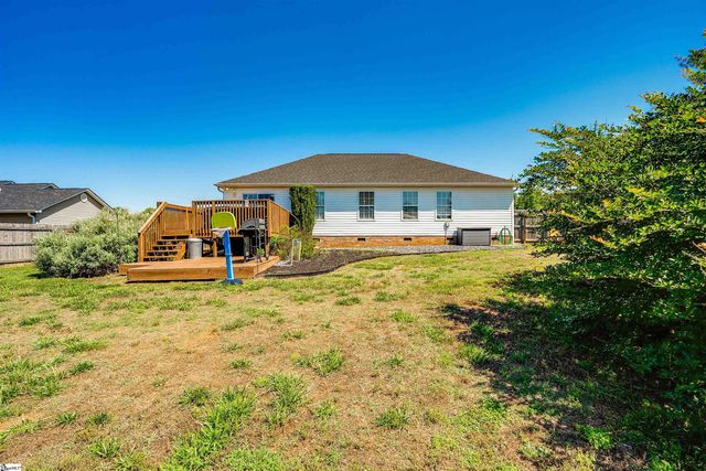 163 Summer Lady Lane, Boiling Springs, SC 29316