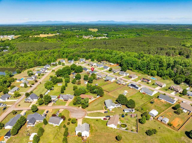 163 Summer Lady Lane, Boiling Springs, SC 29316