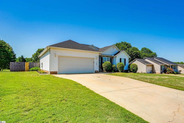 163 Summer Lady Lane, Boiling Springs, SC 29316