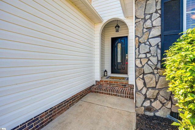163 Summer Lady Lane, Boiling Springs, SC 29316