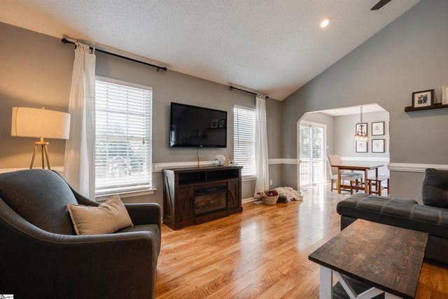 163 Summer Lady Lane, Boiling Springs, SC 29316
