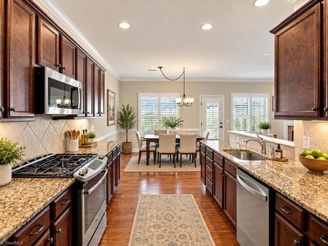 225 Collingswood Drive, Winston-salem, NC 27127