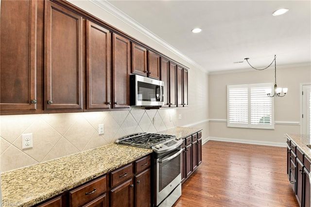 225 Collingswood Drive, Winston-salem, NC 27127