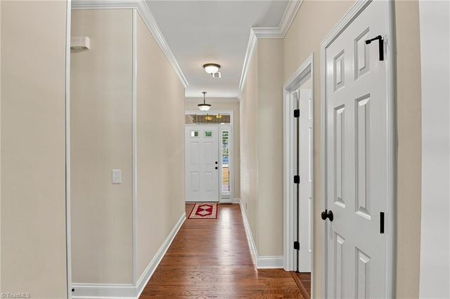 225 Collingswood Drive, Winston-salem, NC 27127