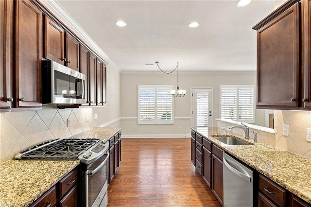 225 Collingswood Drive, Winston-salem, NC 27127