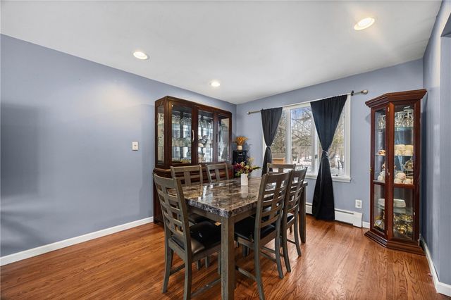 208 Mount Ridge Circle, Greece, NY 14616