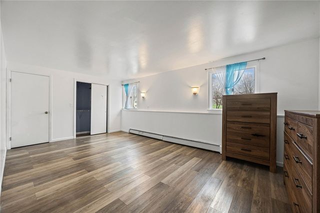 208 Mount Ridge Circle, Greece, NY 14616