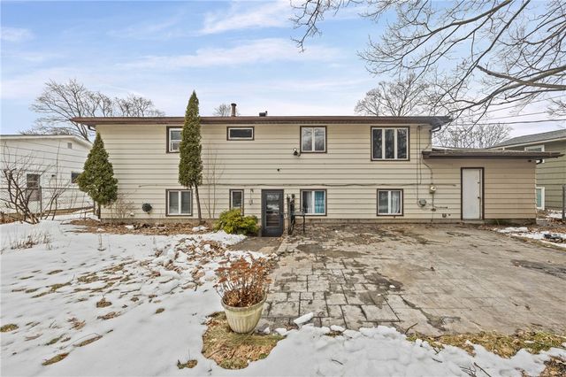 208 Mount Ridge Circle, Greece, NY 14616