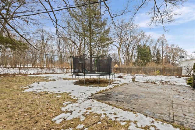 208 Mount Ridge Circle, Greece, NY 14616