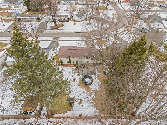 208 Mount Ridge Circle, Greece, NY 14616