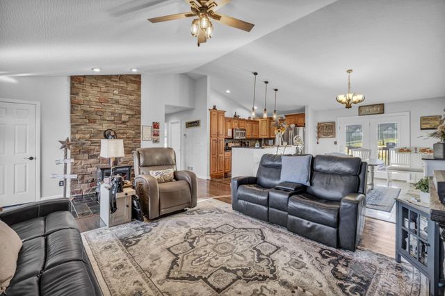 16740 Ellis Road, Laurelville, OH 43135