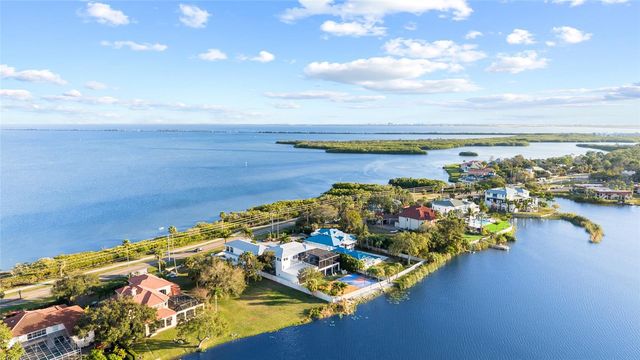 951 S BAYSHORE BOULEVARD, Safety Harbor, FL 34695