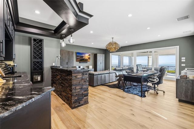 951 S BAYSHORE BOULEVARD, Safety Harbor, FL 34695