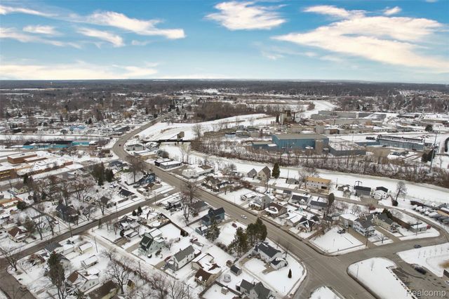 1134 Water Street, Port Huron, MI 48060