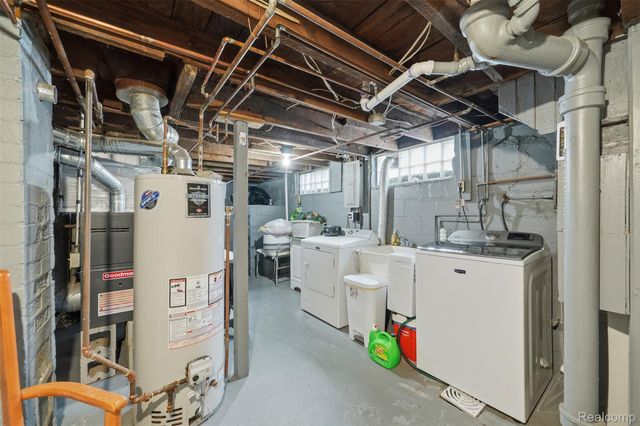 1134 Water Street, Port Huron, MI 48060