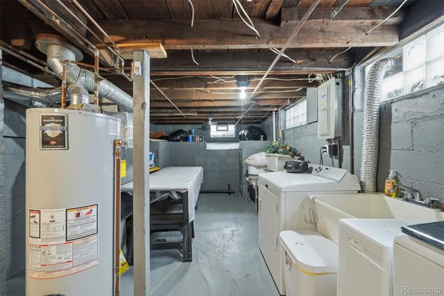 1134 Water Street, Port Huron, MI 48060