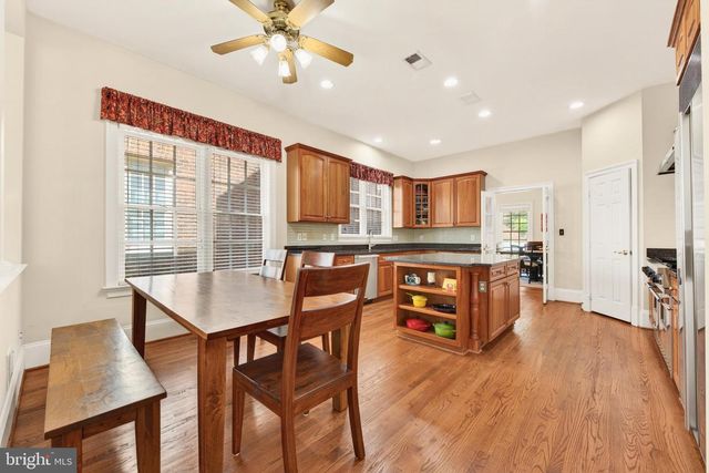 9860 PALACE GREEN WAY, Vienna, VA 22181