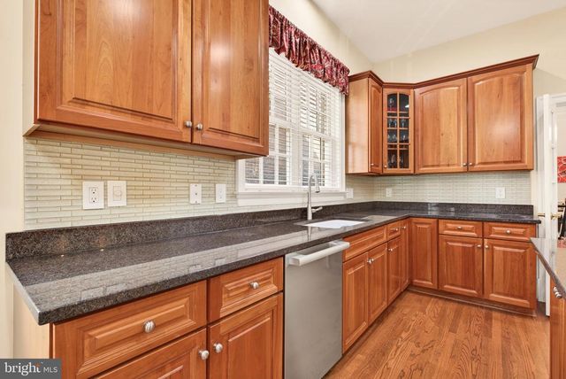 9860 PALACE GREEN WAY, Vienna, VA 22181