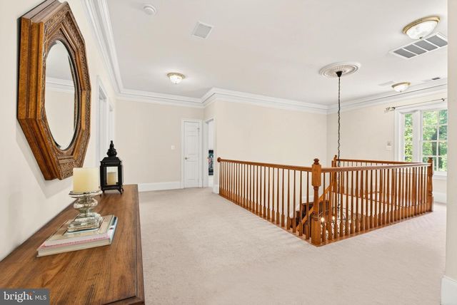 9860 PALACE GREEN WAY, Vienna, VA 22181