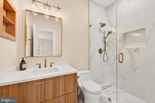 9860 PALACE GREEN WAY, Vienna, VA 22181