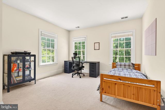 9860 PALACE GREEN WAY, Vienna, VA 22181