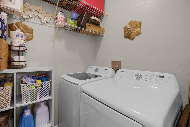 430 SOUTHERN PECAN CIRCLE 207, Winter Garden, FL 34787