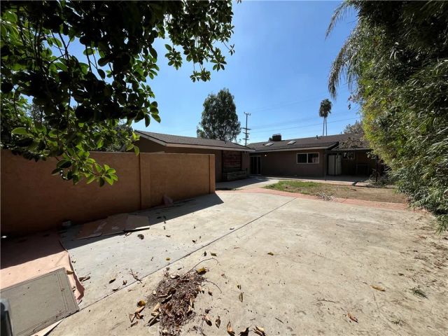 16751 San Fernando Mission, Granada Hills, CA 91344
