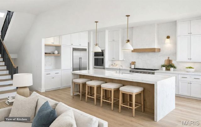 9 Chesterton Lane, Chesterfield, MO 63017