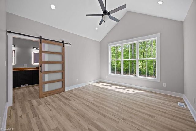 151 Lake Drive 6, Lexington, NC 27292