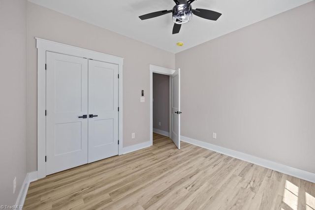151 Lake Drive 6, Lexington, NC 27292