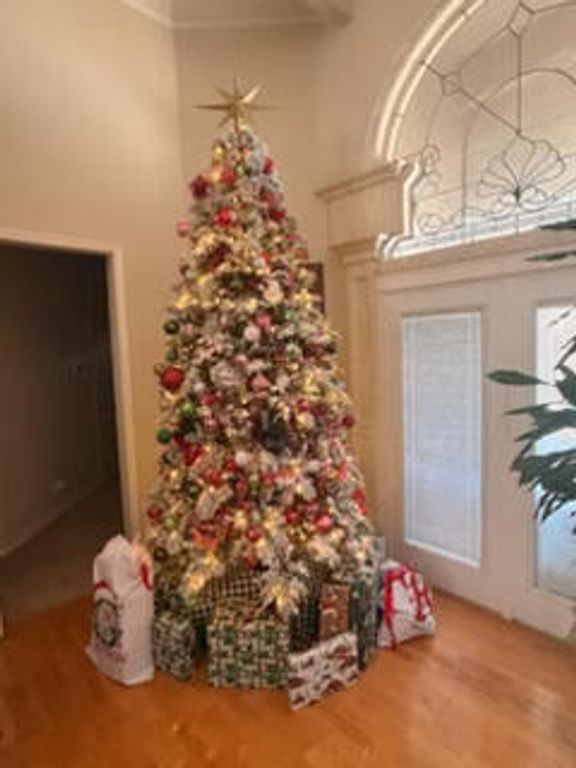 Image 9 of property listing at 909 Avondale Avenue, San Angelo, TX 76901