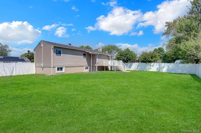 3107 Gull Avenue, Medford, NY 11763