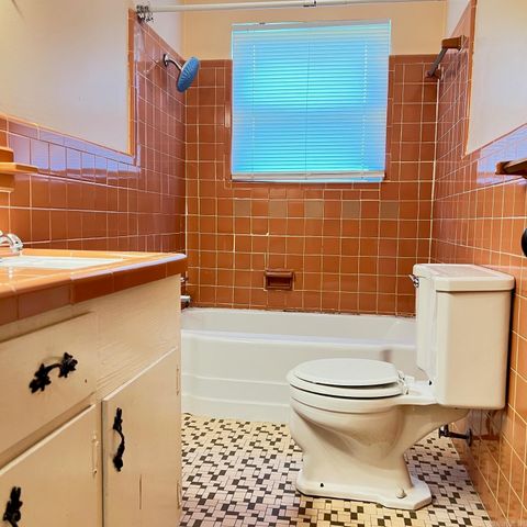 15 Indian Trail, Little Rock, AR 72207