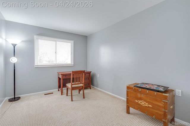 43470 Algonquin Drive, Novi, MI 48375