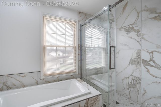 43470 Algonquin Drive, Novi, MI 48375