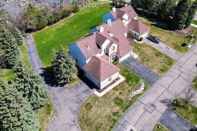 43470 Algonquin Drive, Novi, MI 48375