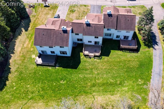 43470 Algonquin Drive, Novi, MI 48375