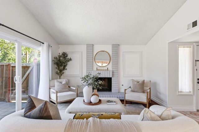 799 Pitcairn Drive, Foster City, CA 94404