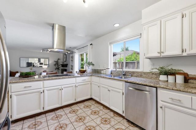 799 Pitcairn Drive, Foster City, CA 94404