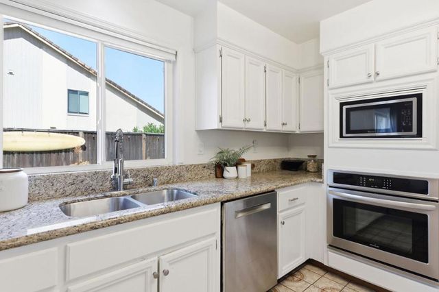 799 Pitcairn Drive, Foster City, CA 94404