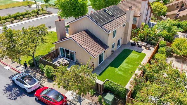 799 Pitcairn Drive, Foster City, CA 94404