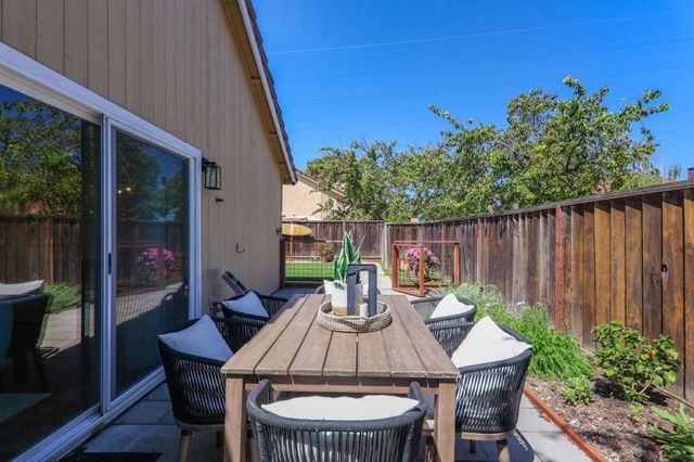 799 Pitcairn Drive, Foster City, CA 94404