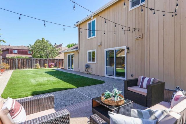 799 Pitcairn Drive, Foster City, CA 94404